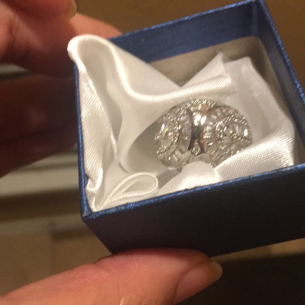 NWOT Stunning 🤩 925 sterling silver ring size 6 - Picture 8 of 8